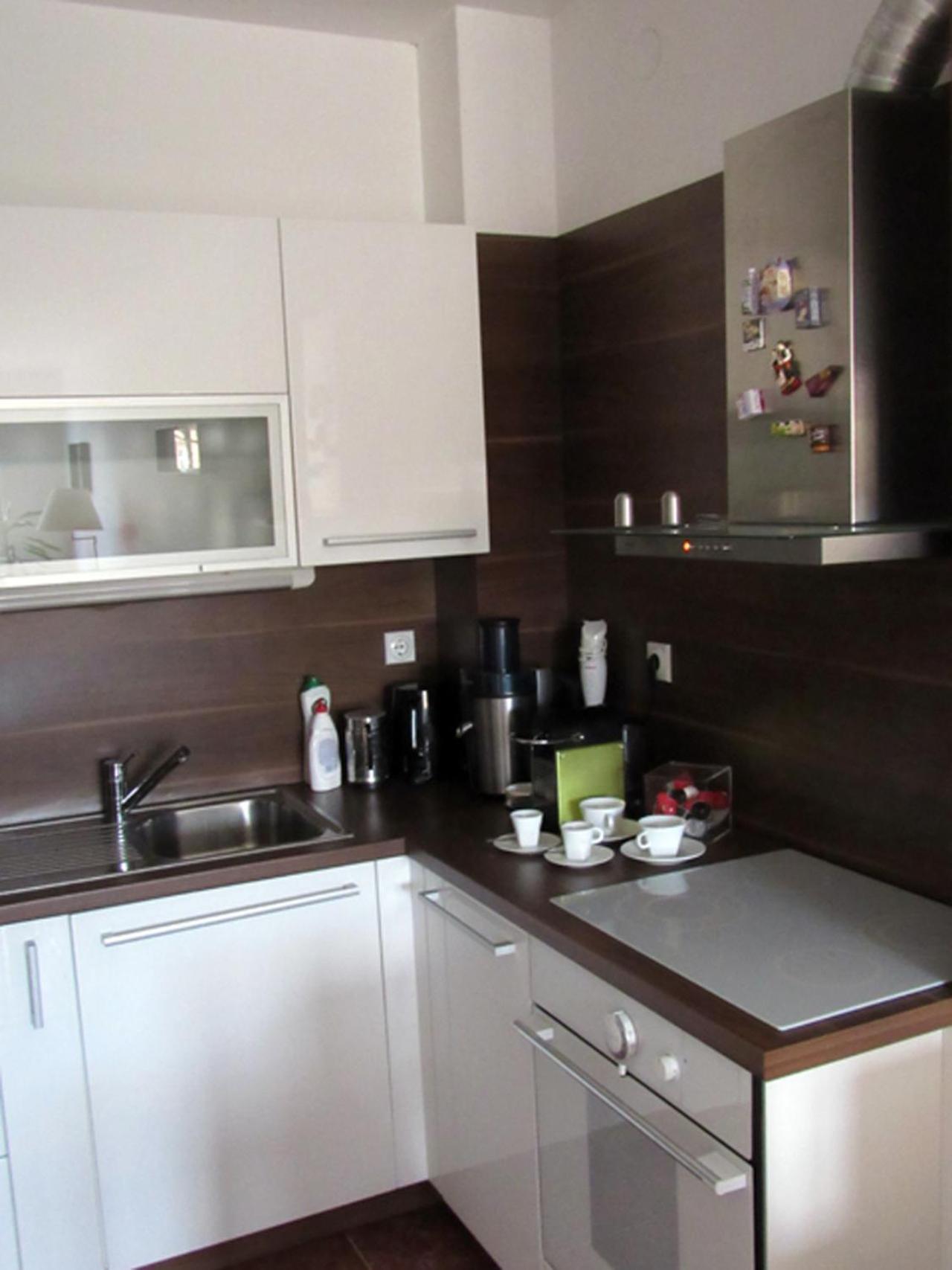 65 Square Meters Designer Apartment In Heart Of City - River View ! Park For Free Nis Ngoại thất bức ảnh
